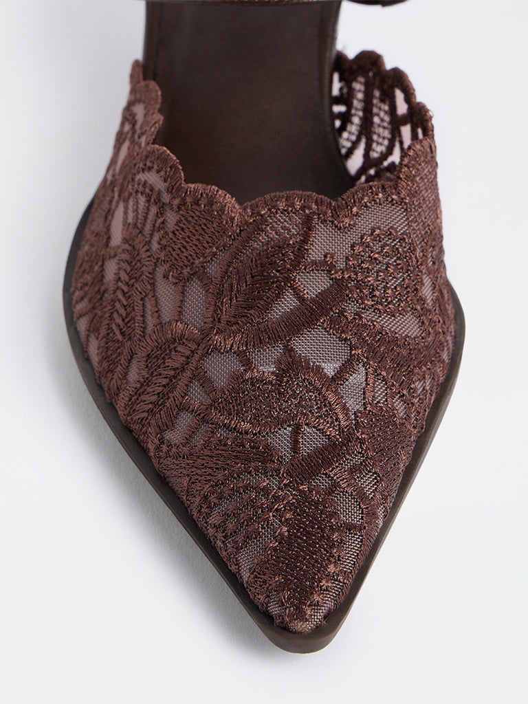LUNA BLU Brown Lace Design Kitten-Heel Shoes