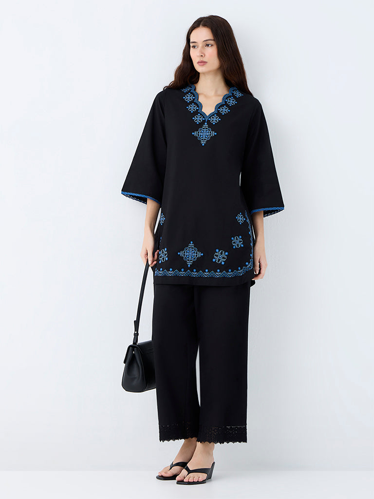 Utsa Black Embroidered Cotton-Blend Kurti