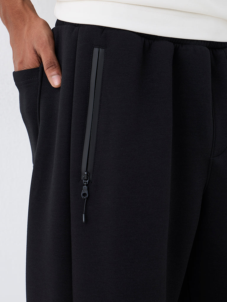 Nuoflexx Black Solid Relaxed-Fit Mid-Rise Track Pants