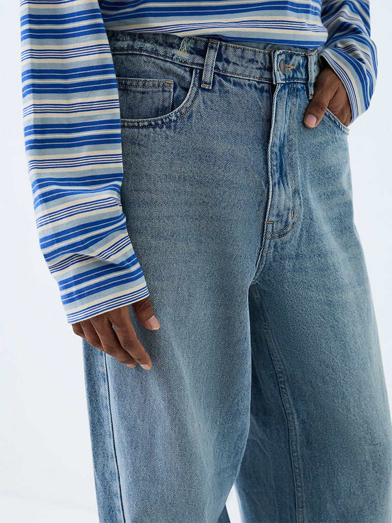 Nuon Light Blue Mid Washed Boxy-Fit Mid-Rise Jeans