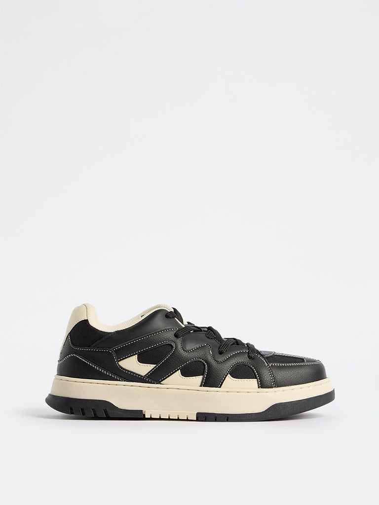 SOLEPLAY Black Lace-Up Skater Sneakers