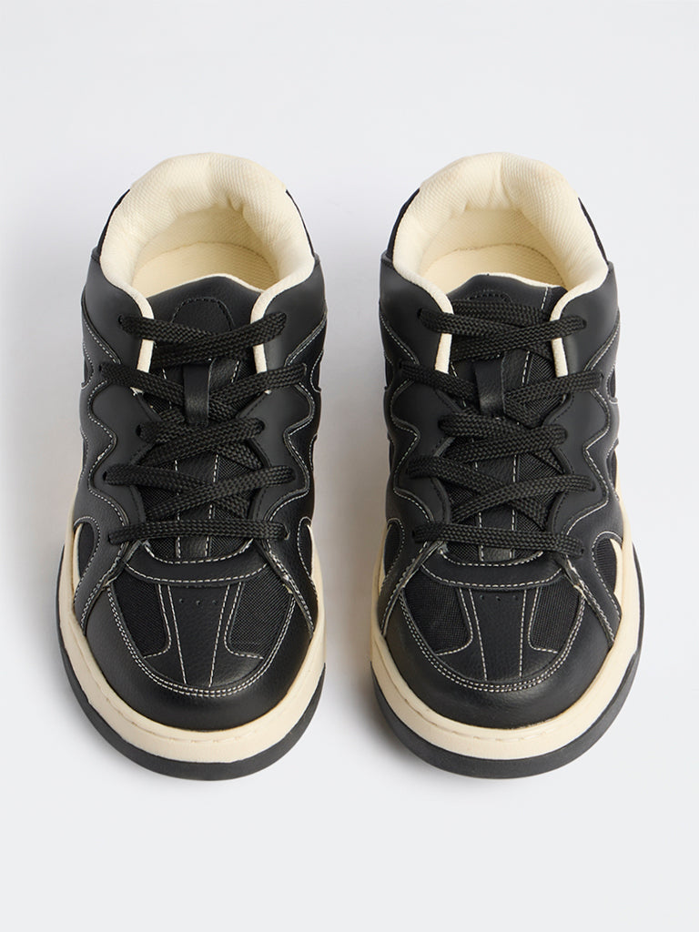 SOLEPLAY Black Lace-Up Skater Sneakers