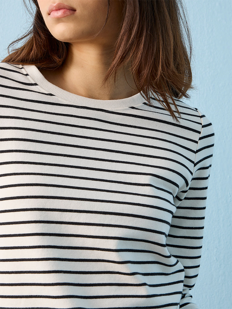 Nuoflexx White Striped Cotton-Blend T-Shirt