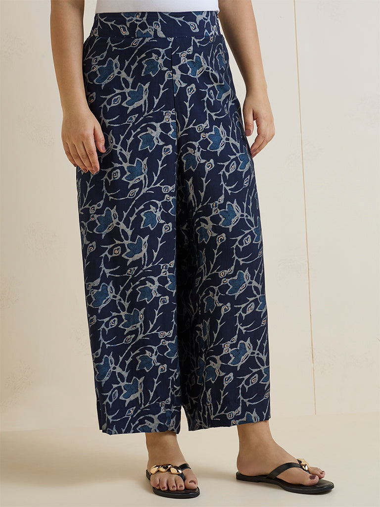 Diza Navy Floral Print Pants