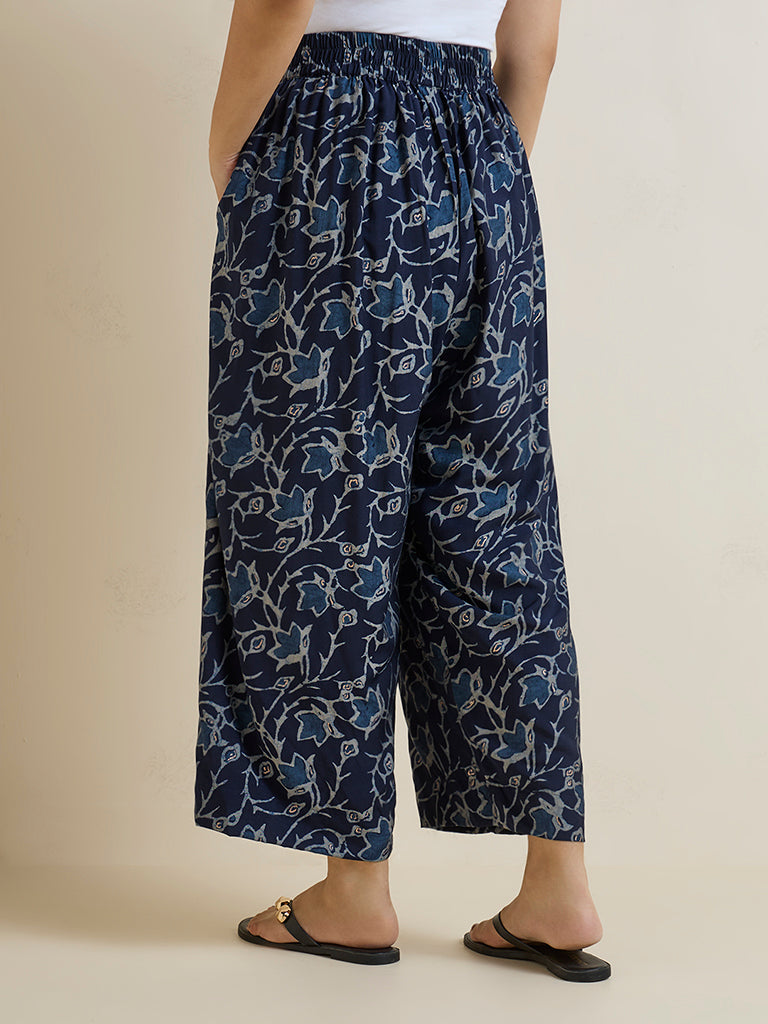 Diza Navy Floral Print Pants