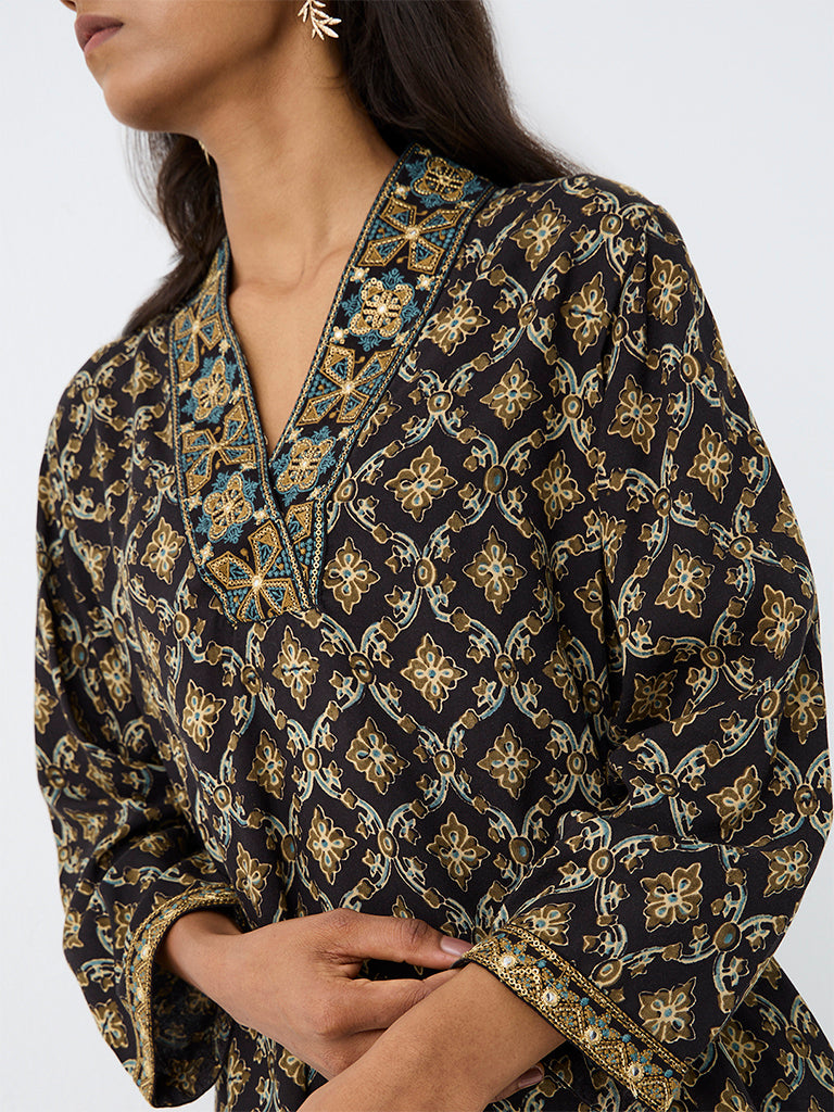 Utsa Black Floral Printed Tunic