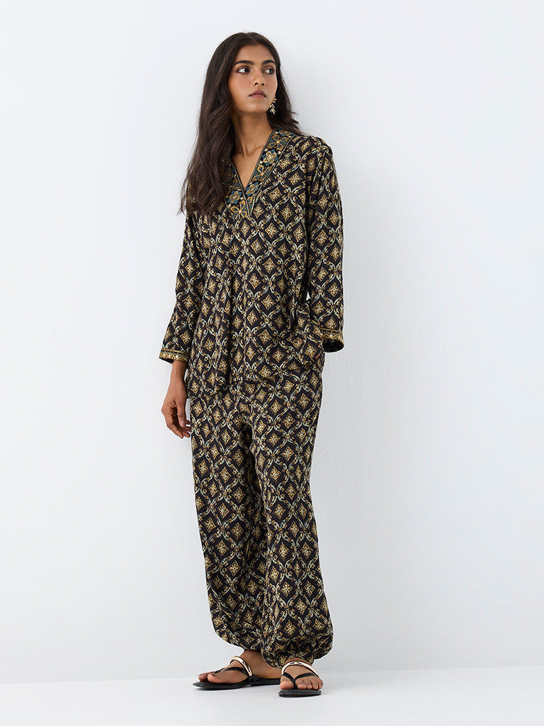 Utsa Black Floral Printed Harem Pants