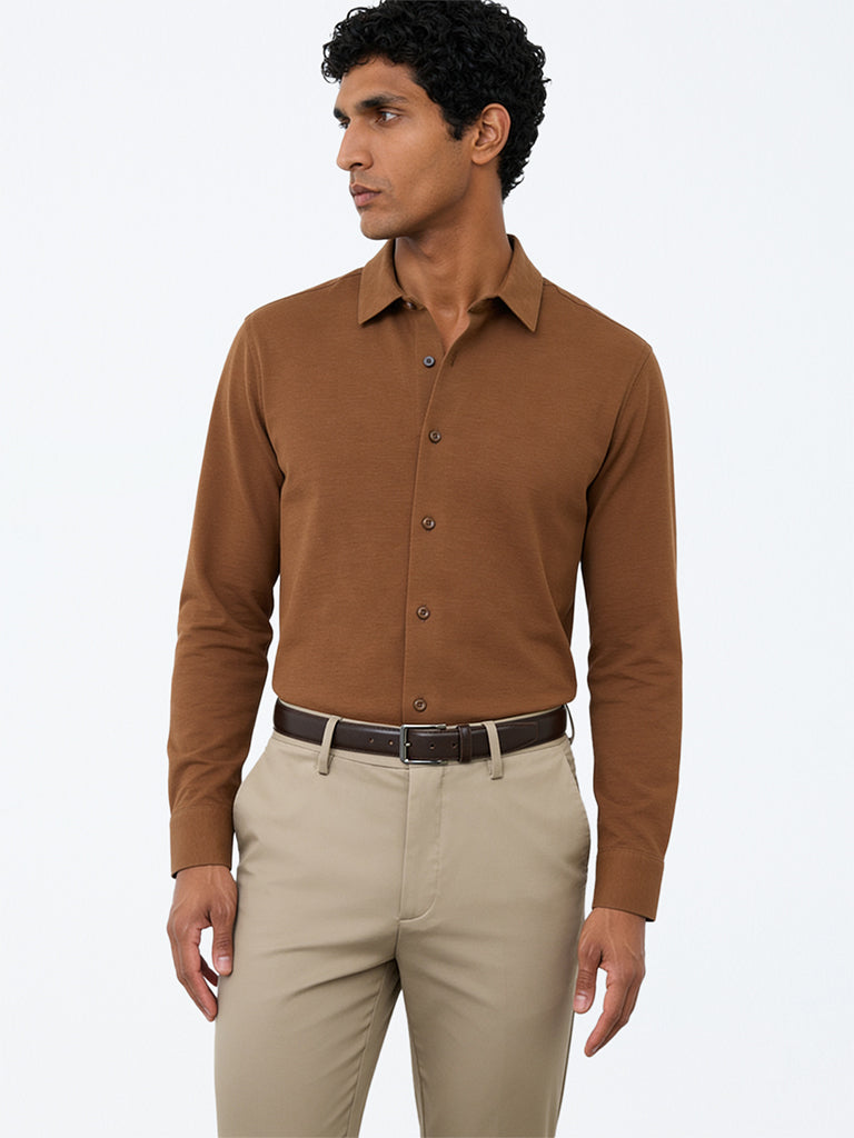 WES Formals Tan Solid Slim-Fit Cotton-Blend Shirt
