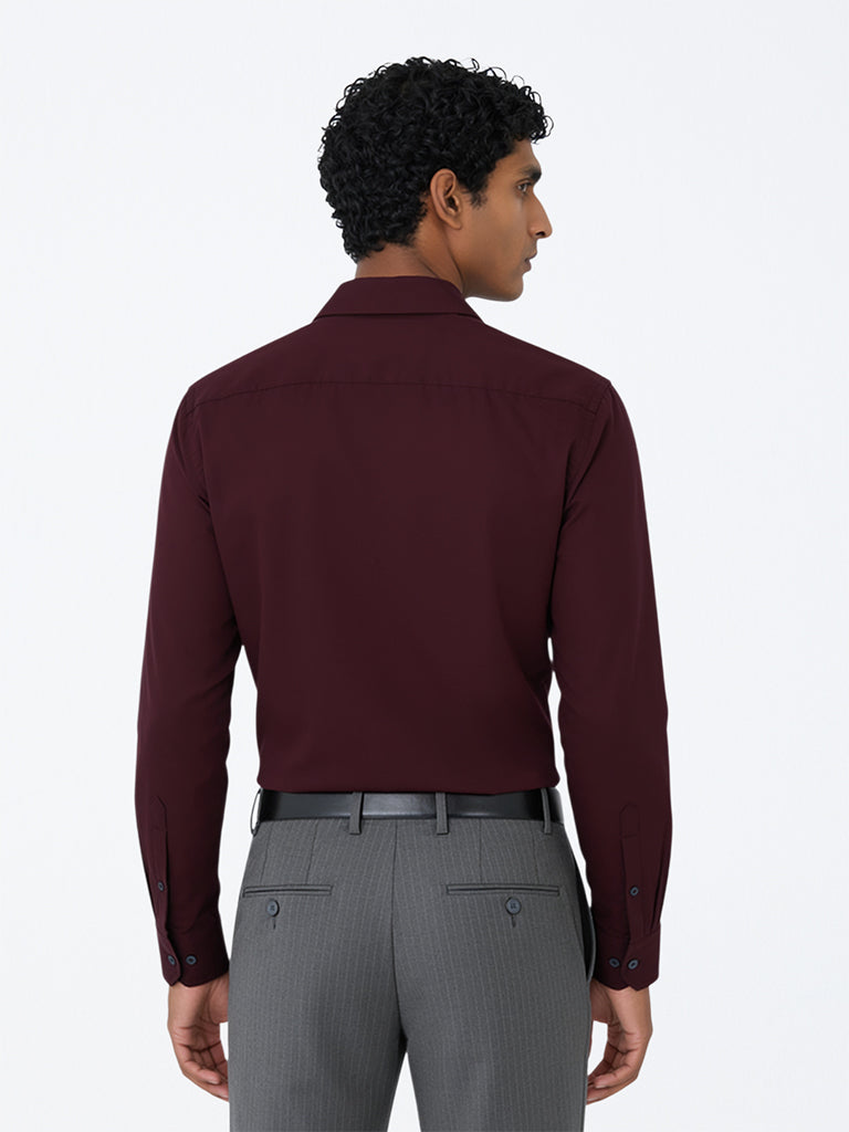 WES Formals Maroon Solid Slim-Fit Shirt