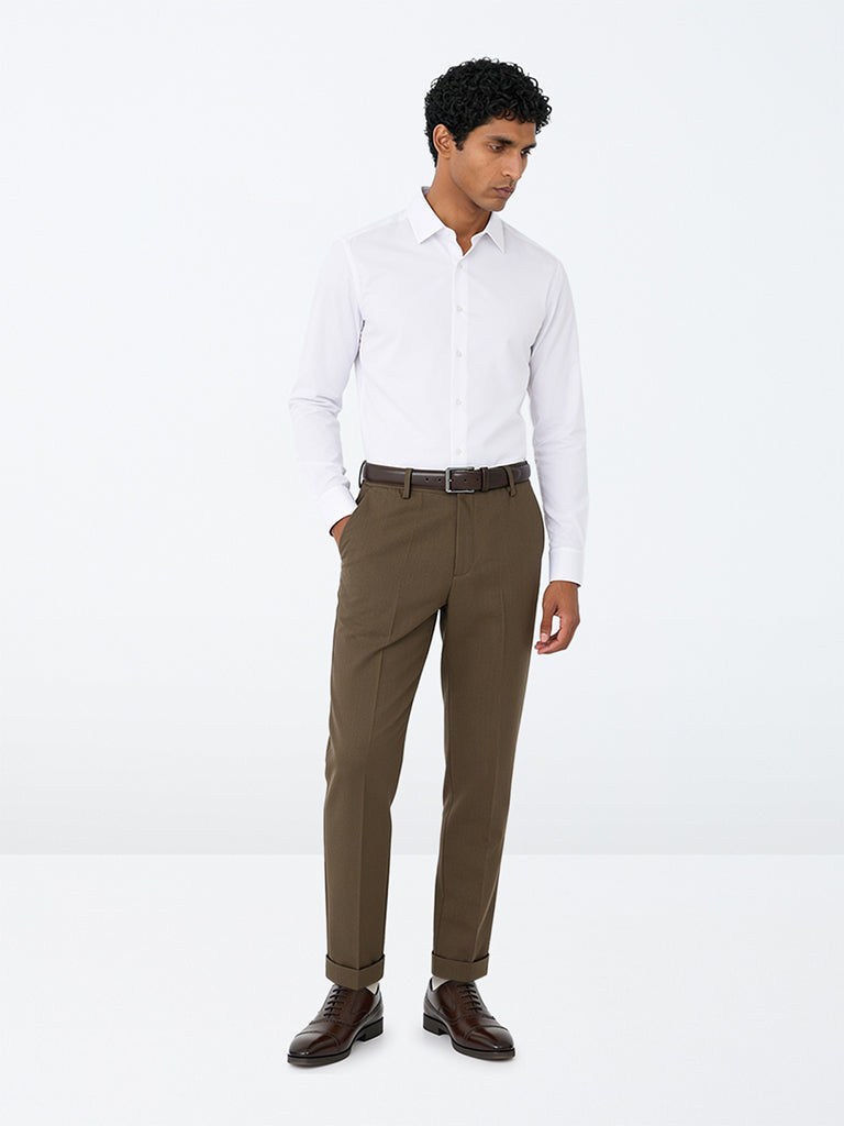 WES Formals White Solid Slim-Fit Shirt