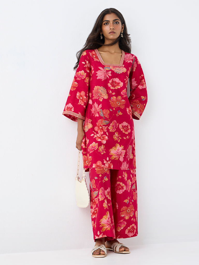 Utsa Red Floral Printed Straight Kurta