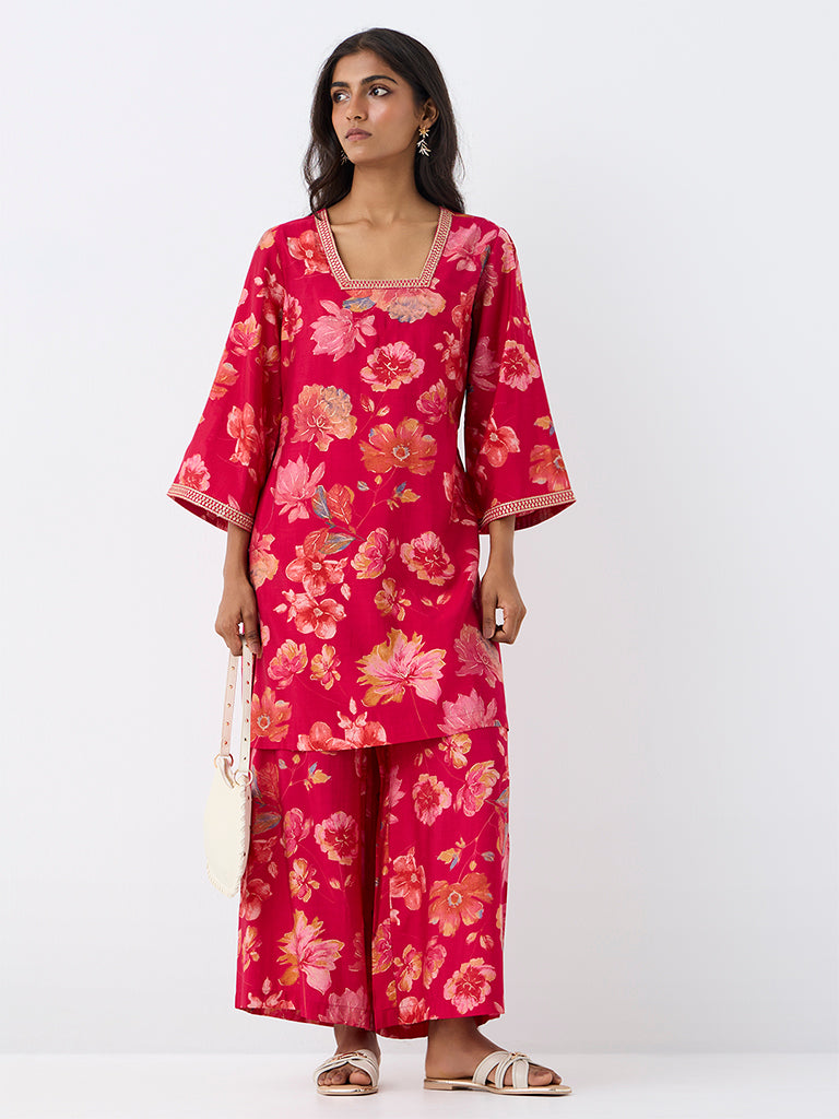 Utsa Red Floral Printed Straight Kurta
