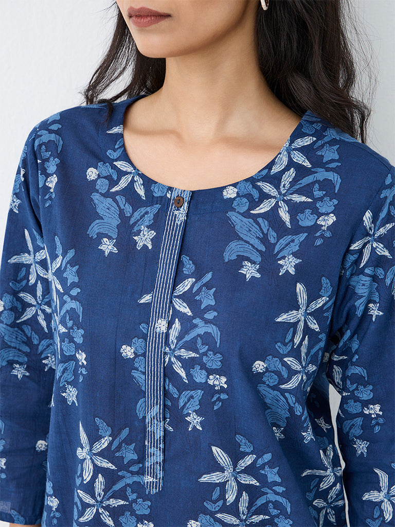 Utsa Indigo Floral Printed Cotton Straight Kurta
