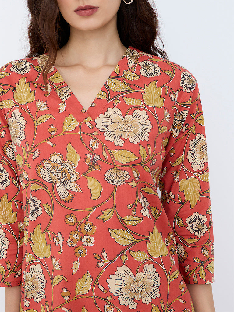 Utsa Orange Floral Printed Cotton Straight-Fit Kurta
