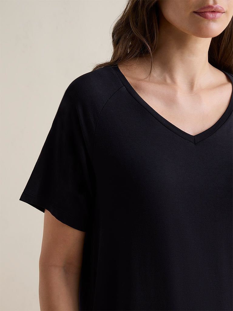Wunderlove Black Solid Top