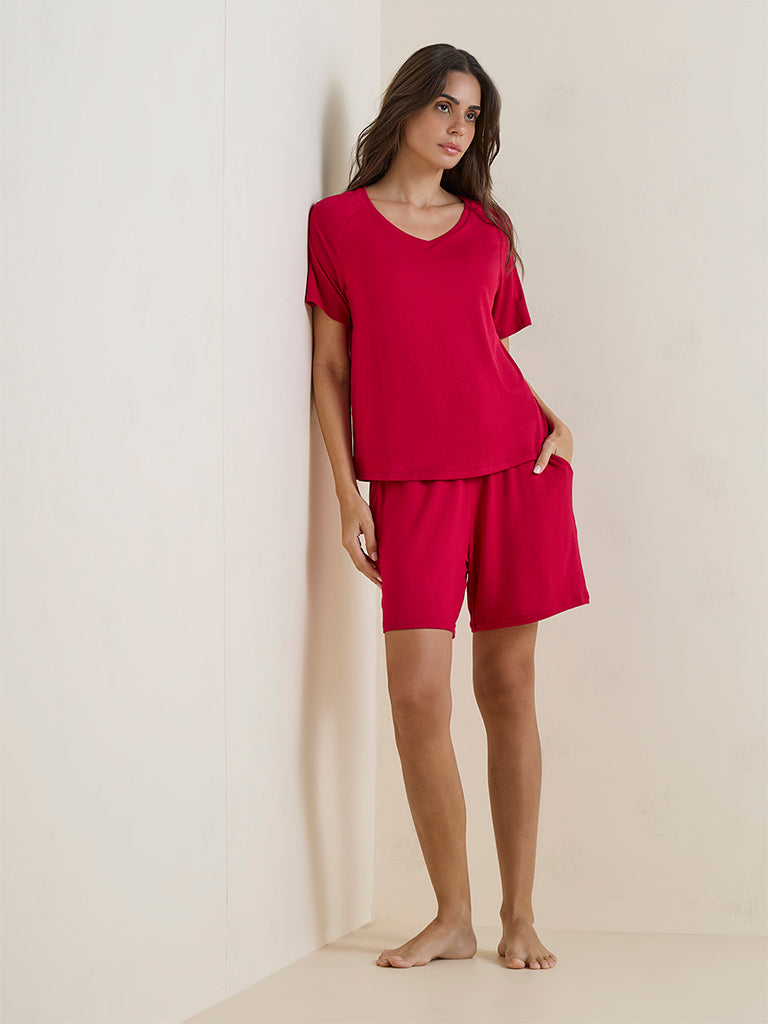 Wunderlove Red Solid V-Neck T-Shirt