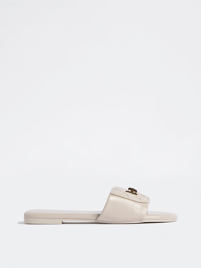 LUNA BLU Ivory Quilted Turn-Lock Slides