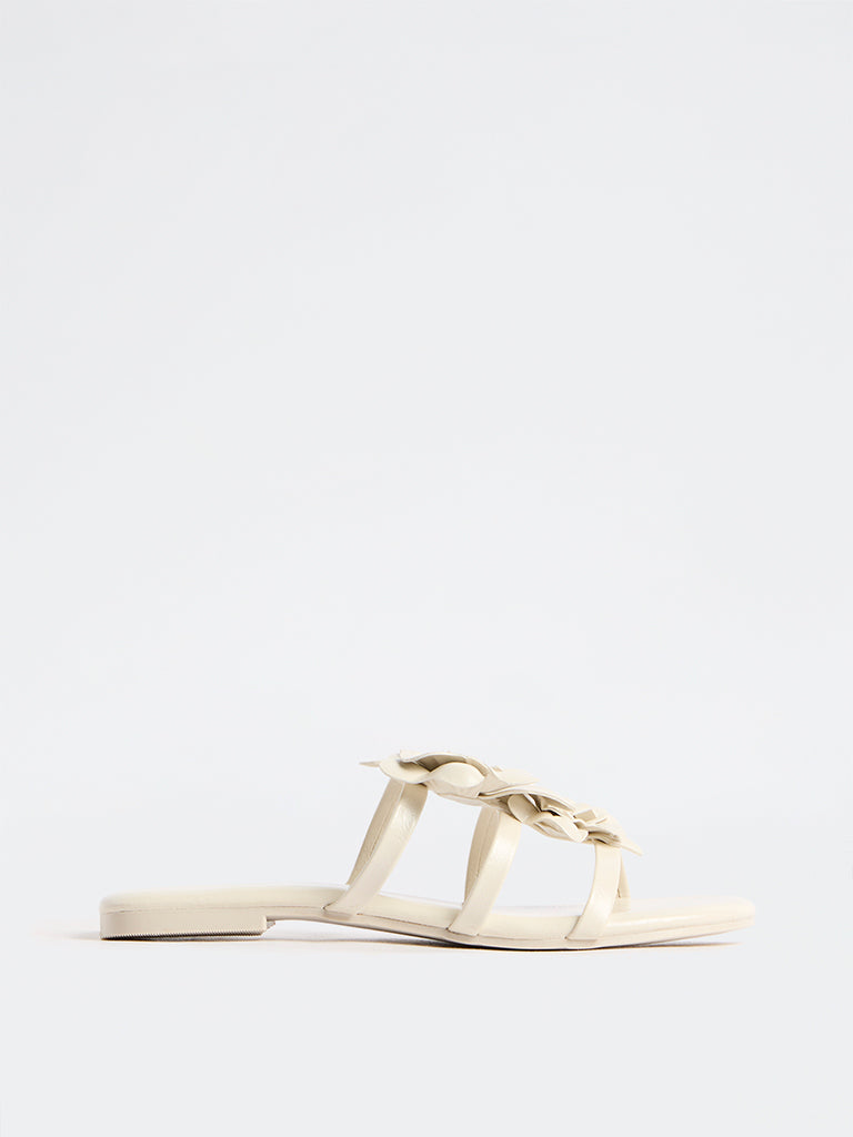 LUNA BLU Ivory Sandals