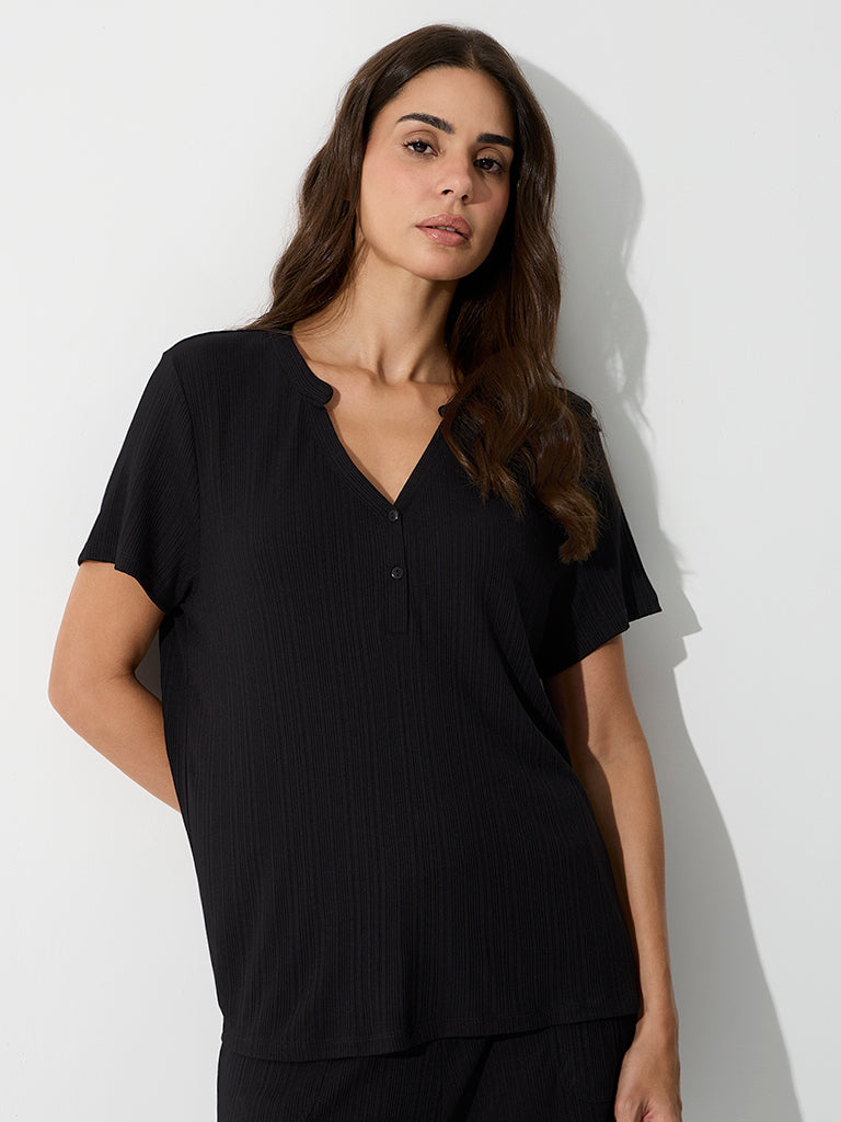Wunderlove Black Solid T-Shirt