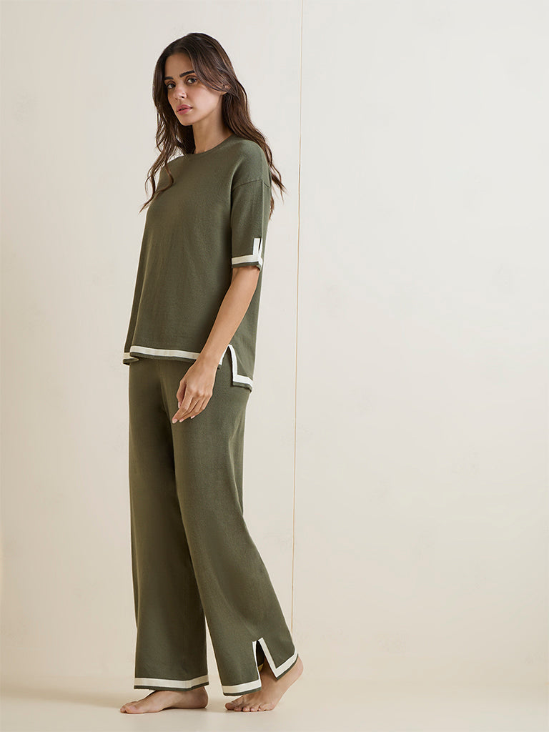 Wunderlove Olive Contrast Detailed Top