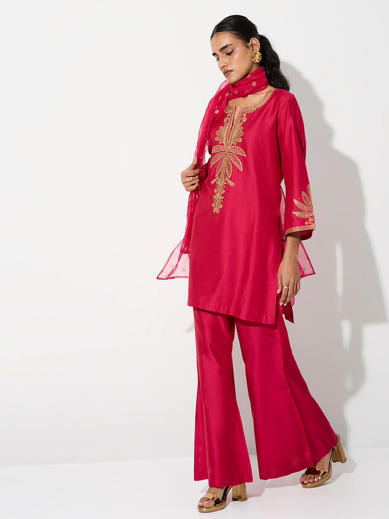 Vark Pink Foliage Embroidered Straight Ethnic Set