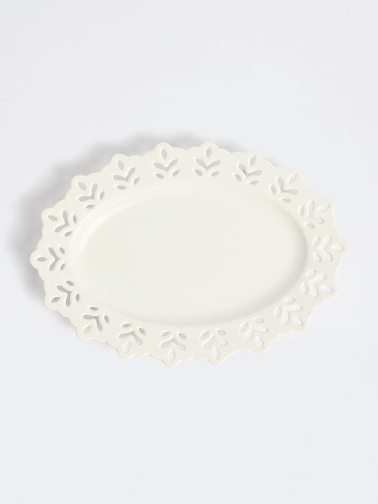 Westside Home White Laser-Cut Porcelain Oval Platter
