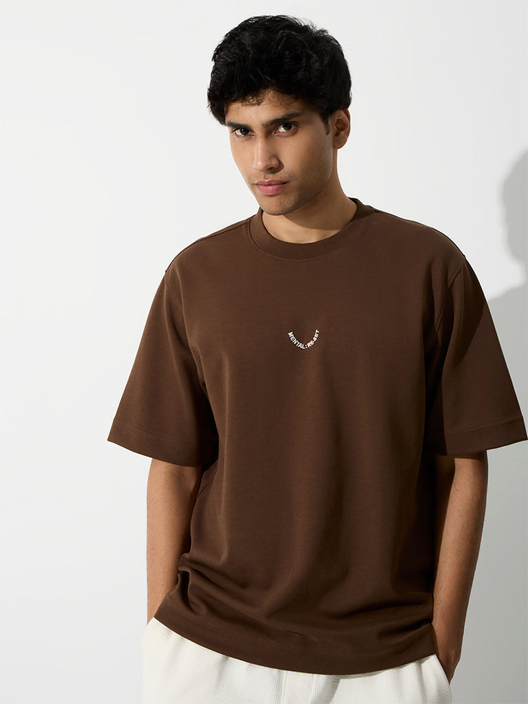 Nuoflexx Dark Brown Text-Design Relaxed-Fit Cotton-Blend T-Shirt