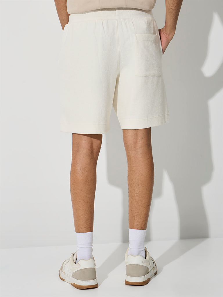 Nuoflexx Off-White Relaxed-Fit Cotton-Blend Mid-Rise Shorts