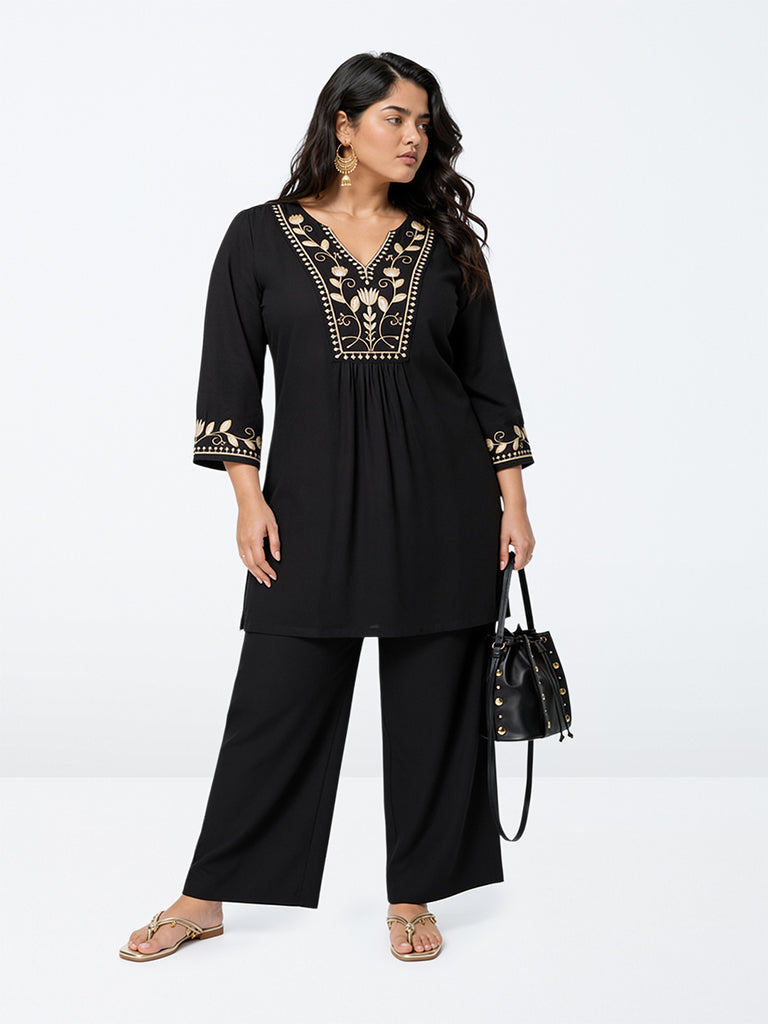 Diza Black Solid Pants