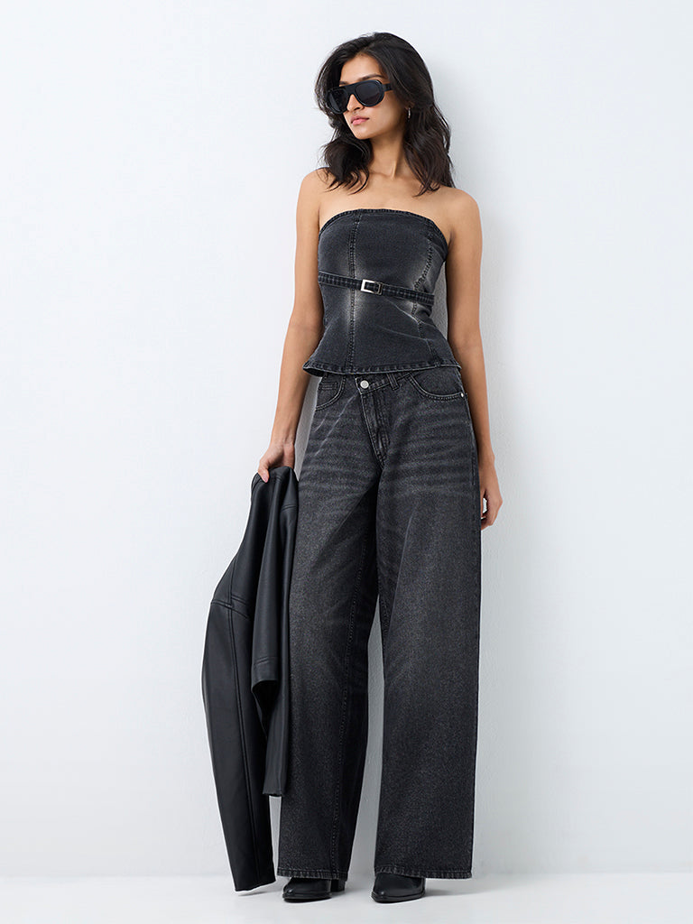 Nuon Black Wash High-Rise Barrel Jeans