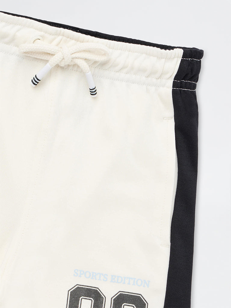 HOP Kids Boys White Printed Mid-Rise Cotton Shorts