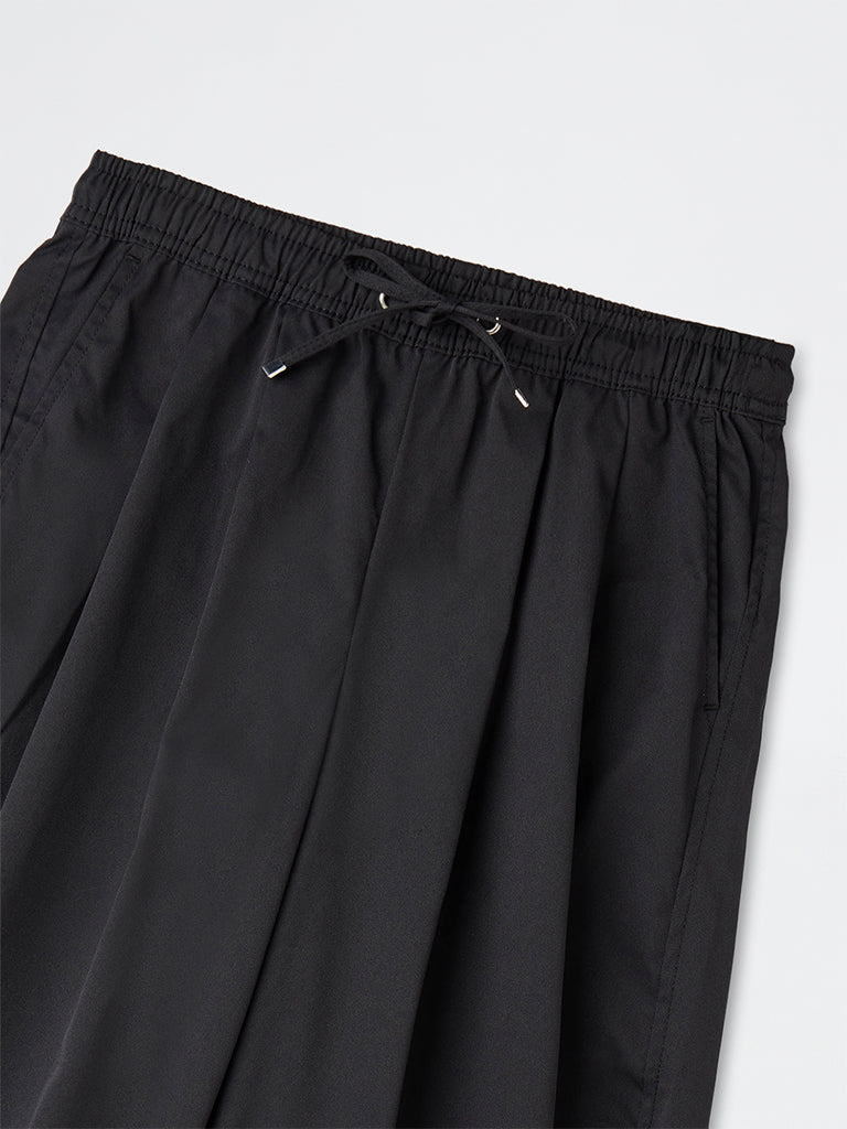 Girls Black Solid High-Rise Parachute Pants