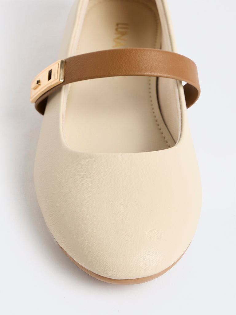 LUNA BLU Light Beige Turn-Lock Mary Jane Shoes