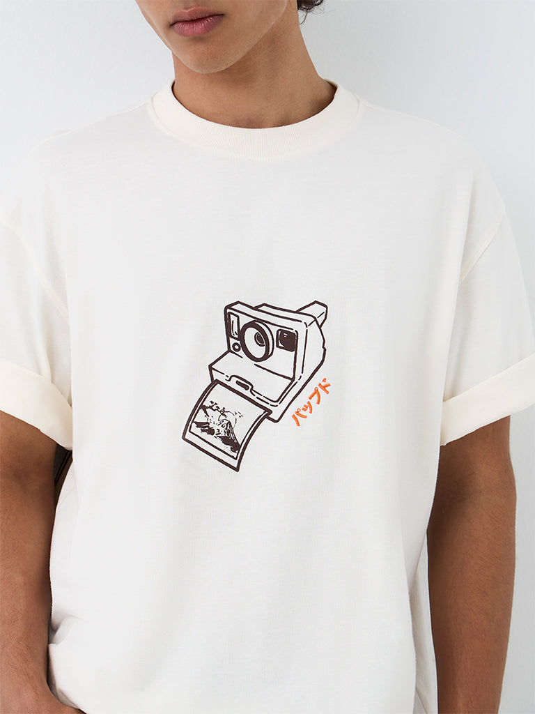 Nuon Off-White Camera Printed Relaxed-Fit T-Shirt