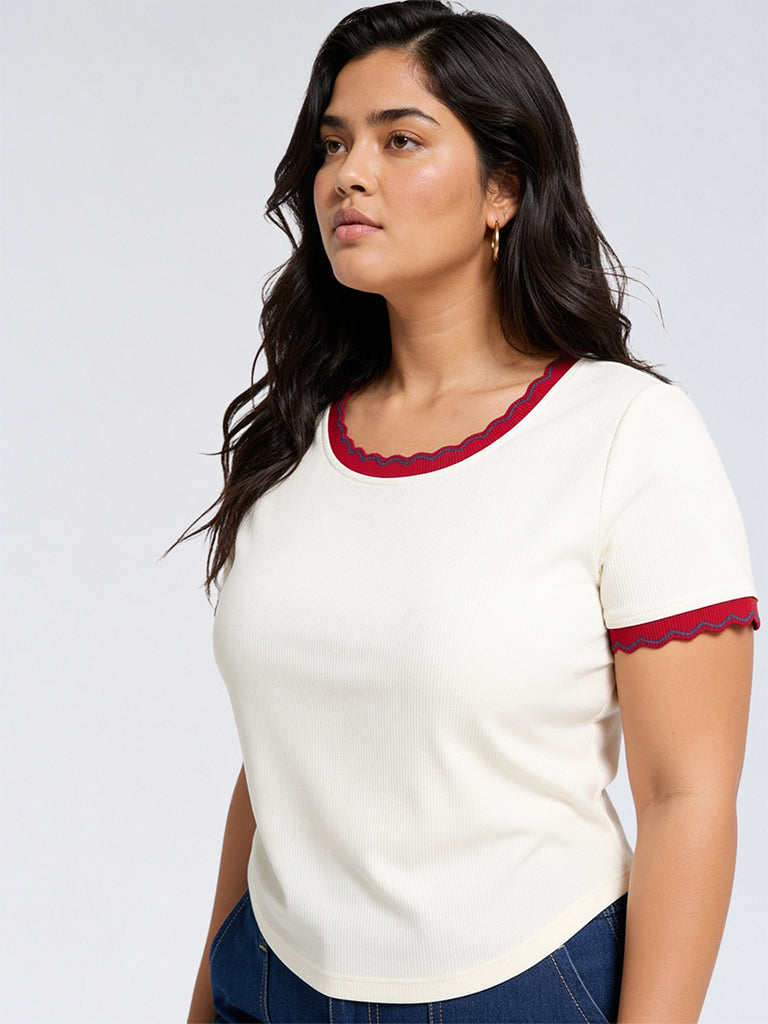 Gia Off-White Contrast Detailed T-Shirt