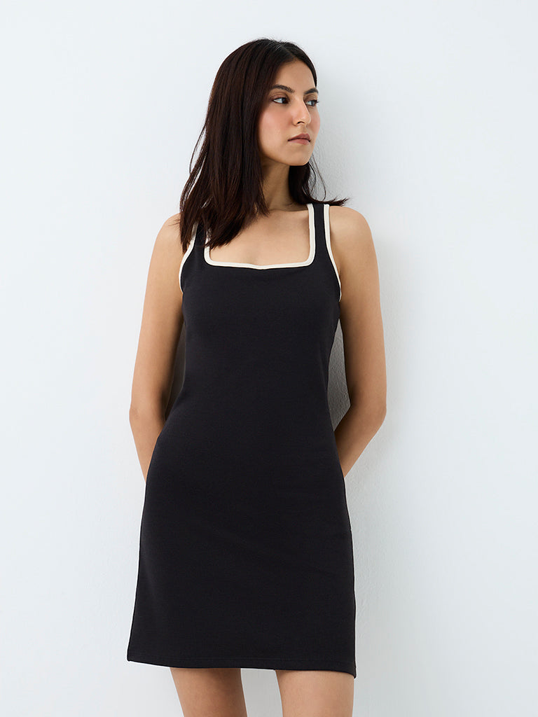 Nuoflexx Black Padded Mini A-Line Dress