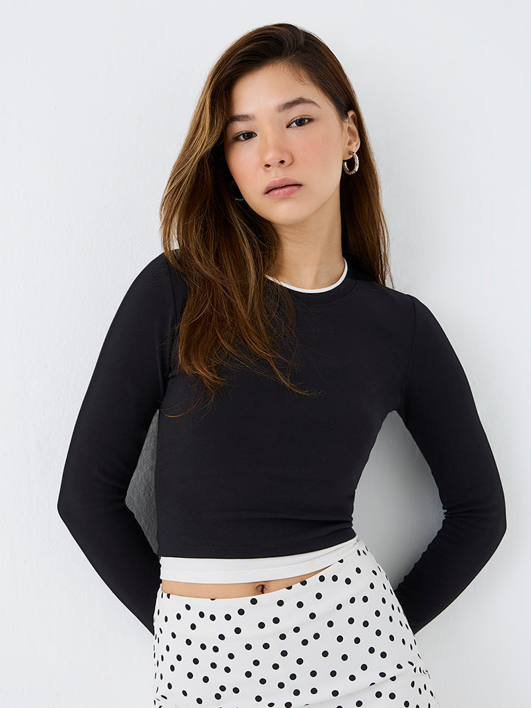 Nuon Black Solid Cotton-Blend T-Shirt