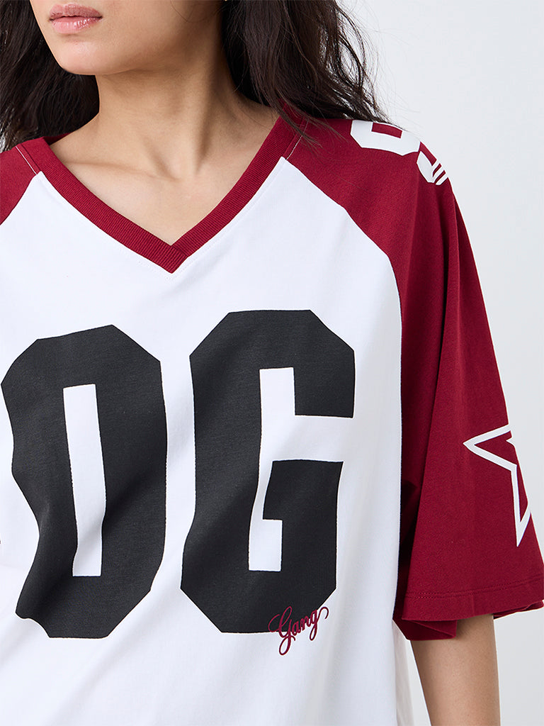 Nuon White Text Printed Colour-Blocked Cotton-Blend T-Shirt