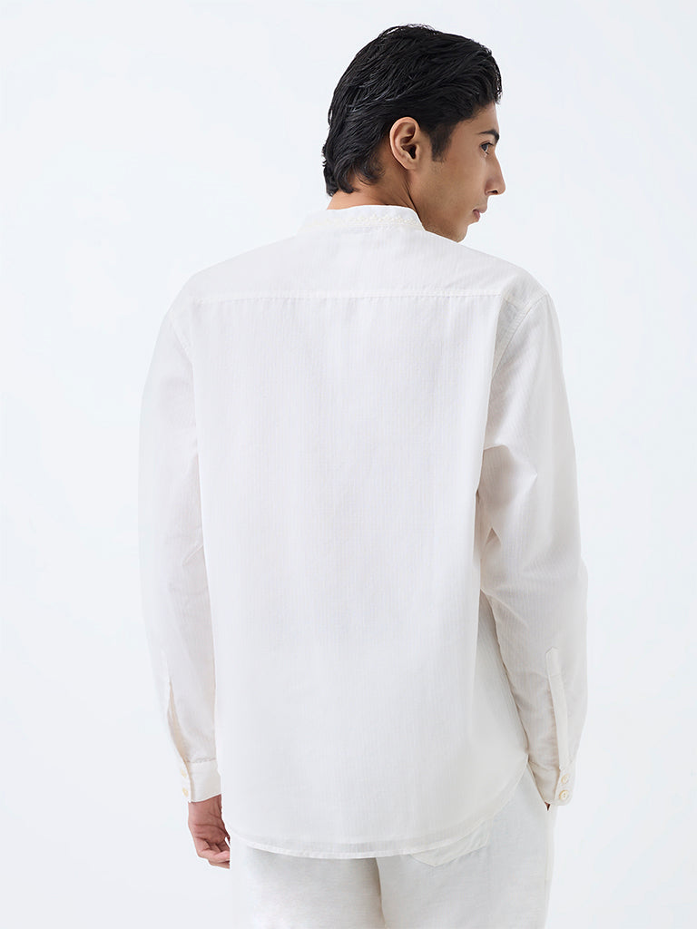 Kala by ETA Off-White Floral Embroidered Relaxed-Fit Cotton-Blend Kurta