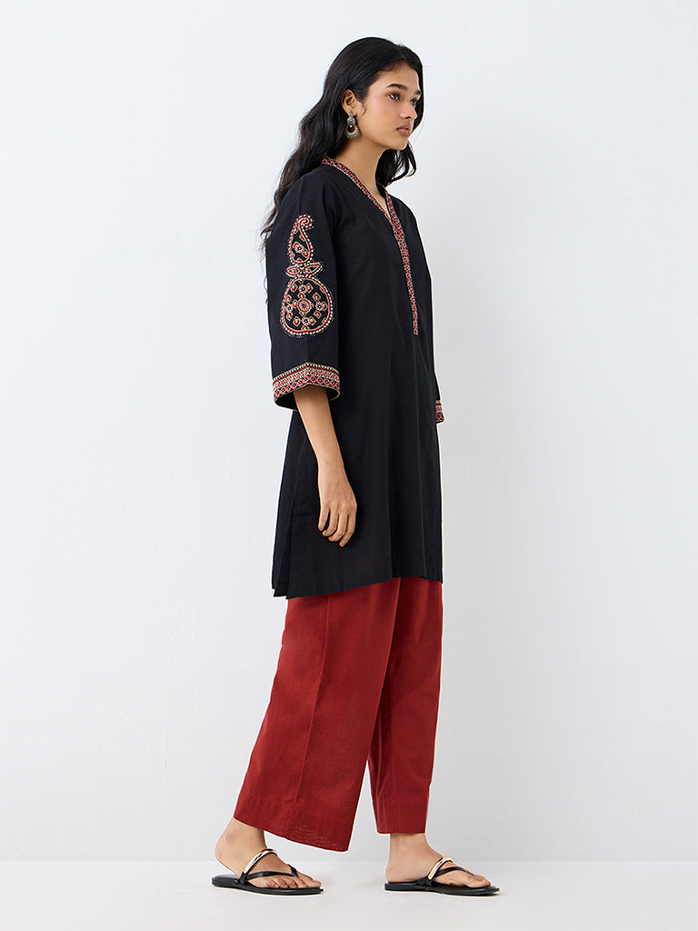 Utsa Black Floral Embroidered Cotton-Blend A-Line Kurta