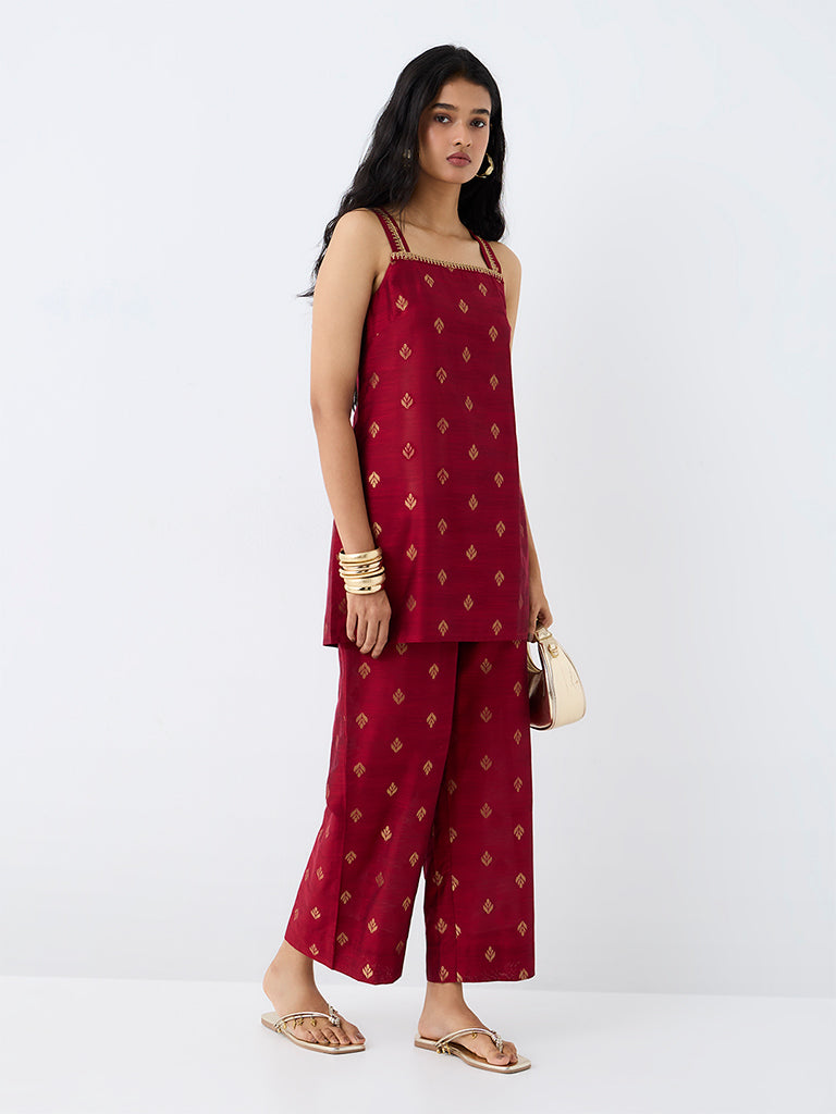 Utsa Red Zari Embroidered Straight Kurti