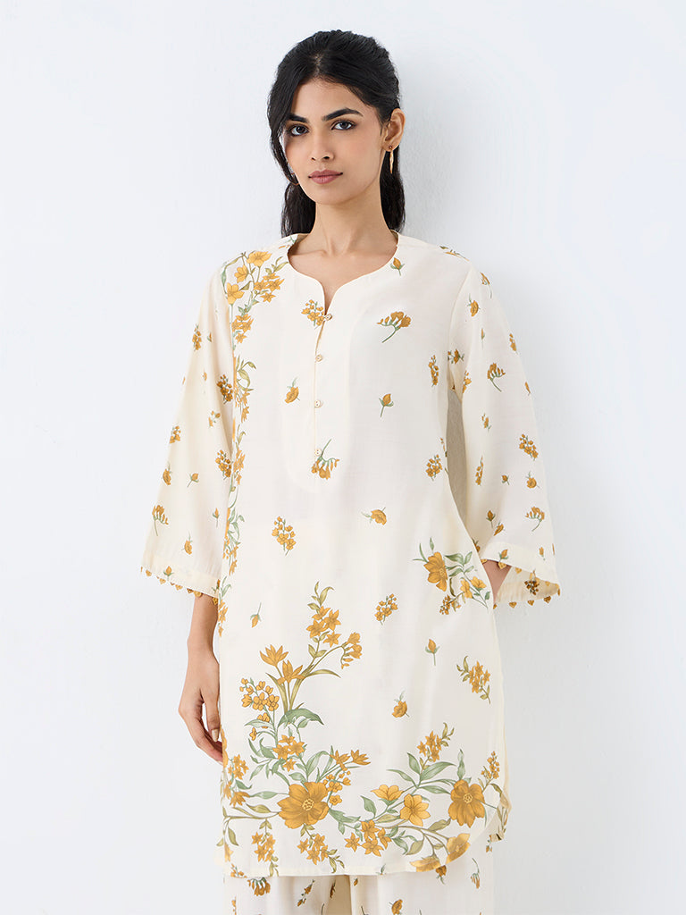 Utsa Off-White Floral Printed A-Line Kurta
