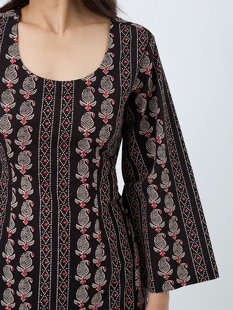 Utsa Black Leaf Patterned Cotton Tunic