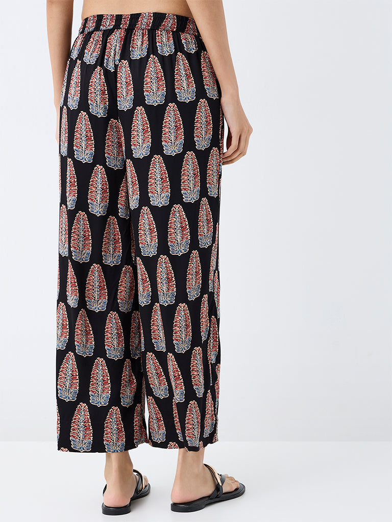 Utsa Black Floral Printed Pants