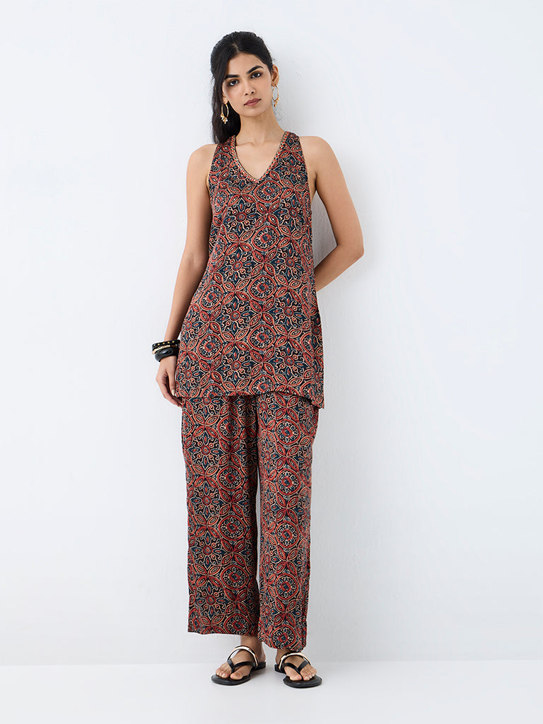 Utsa Red Floral Printed Pants