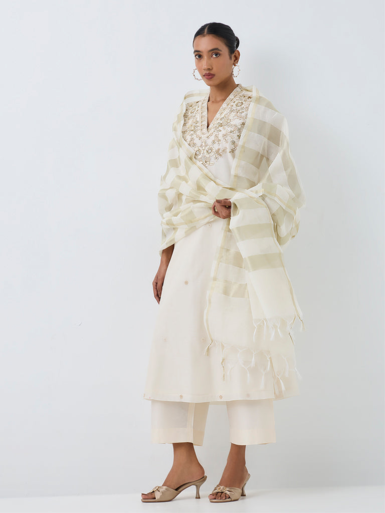 Vark Ivory Floral Embellished Cotton-Blend A-Line Ethnic Set