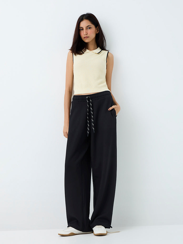Nuoflexx Black High-Rise Joggers