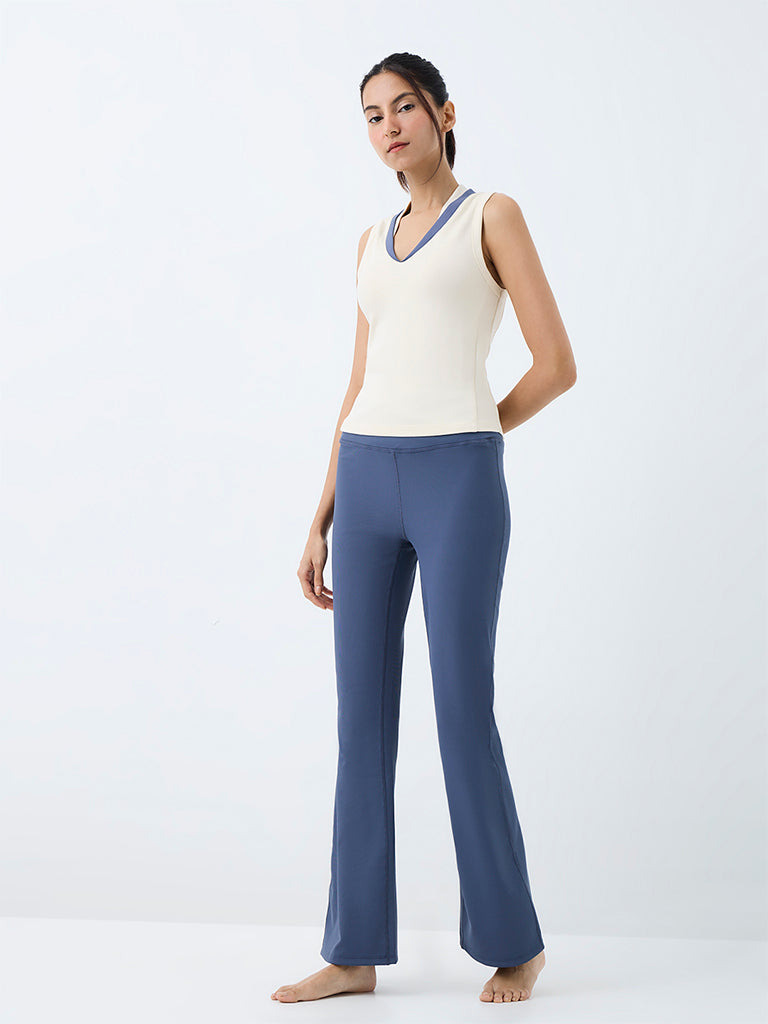 Nuoflexx Off-White Contrast-Detail Top