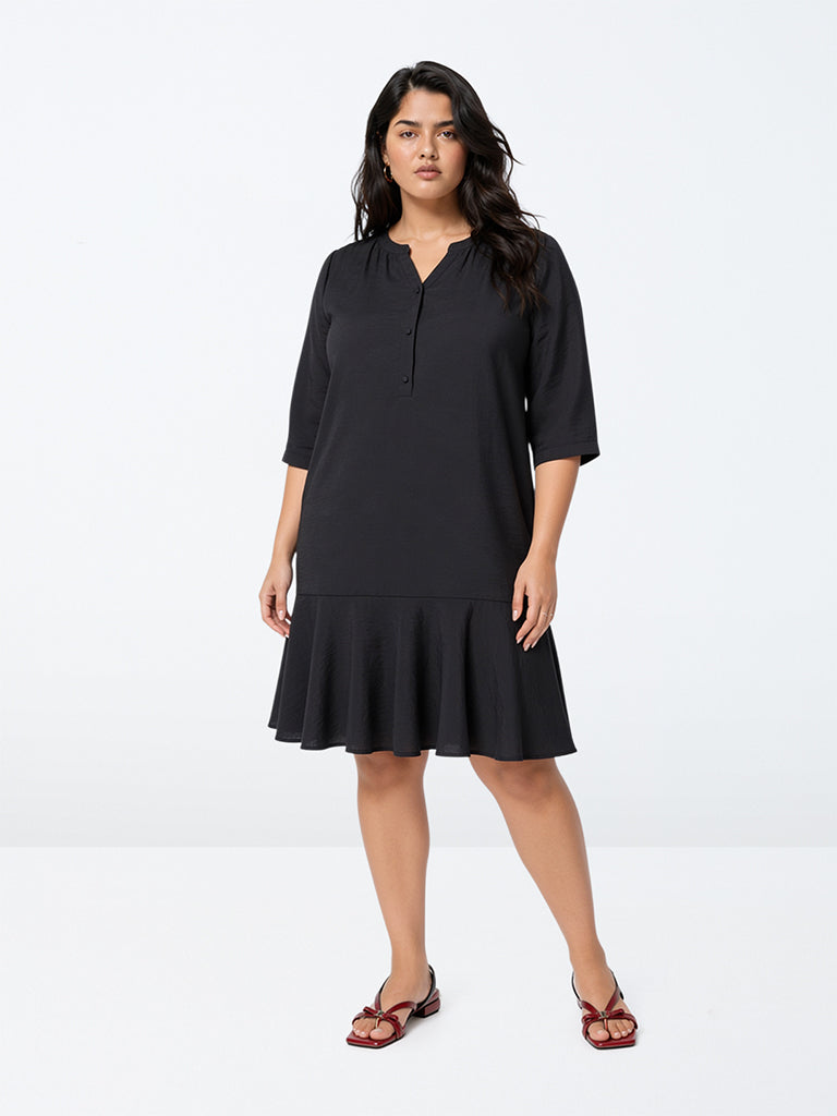 Gia Black Solid Straight Dress