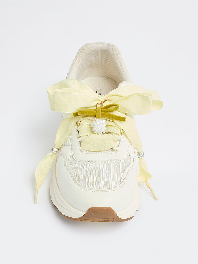 LUNA BLU Yellow Floral Shoe Charms with Lace - Pack of 5